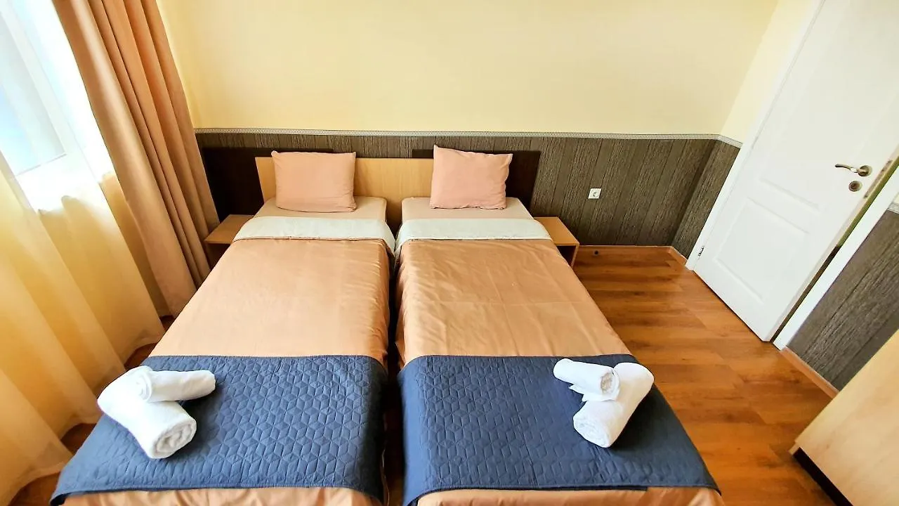 Favorit Aparthotel Napospart
