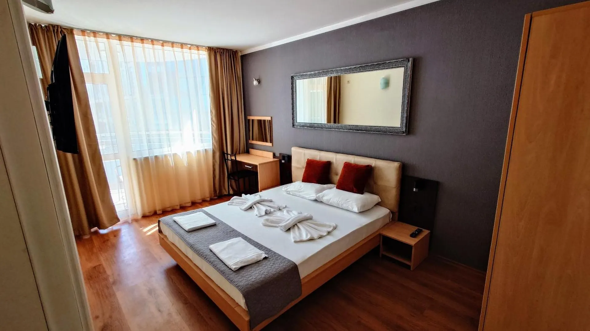 Favorit Aparthotel Sunny Beach