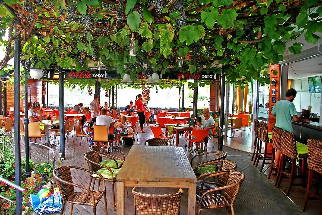 Favorit Aparthotel Sunny Beach 3*,