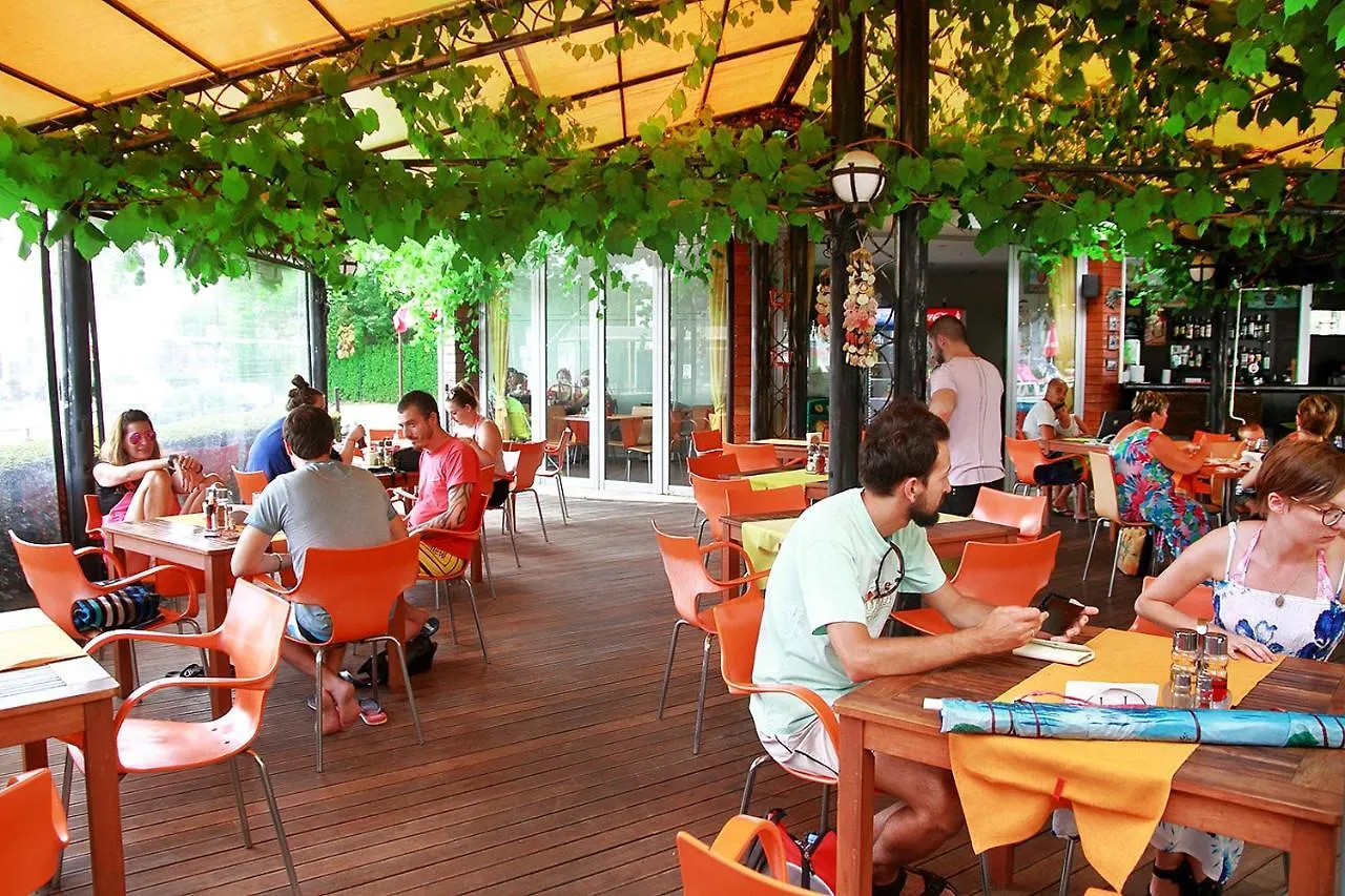 Favorit Aparthotel Sunny Beach