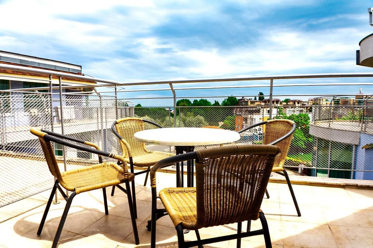 Favorit Aparthotel Napospart 3*,  Bulgária