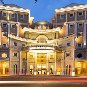Szálloda Rome Palace Deluxe