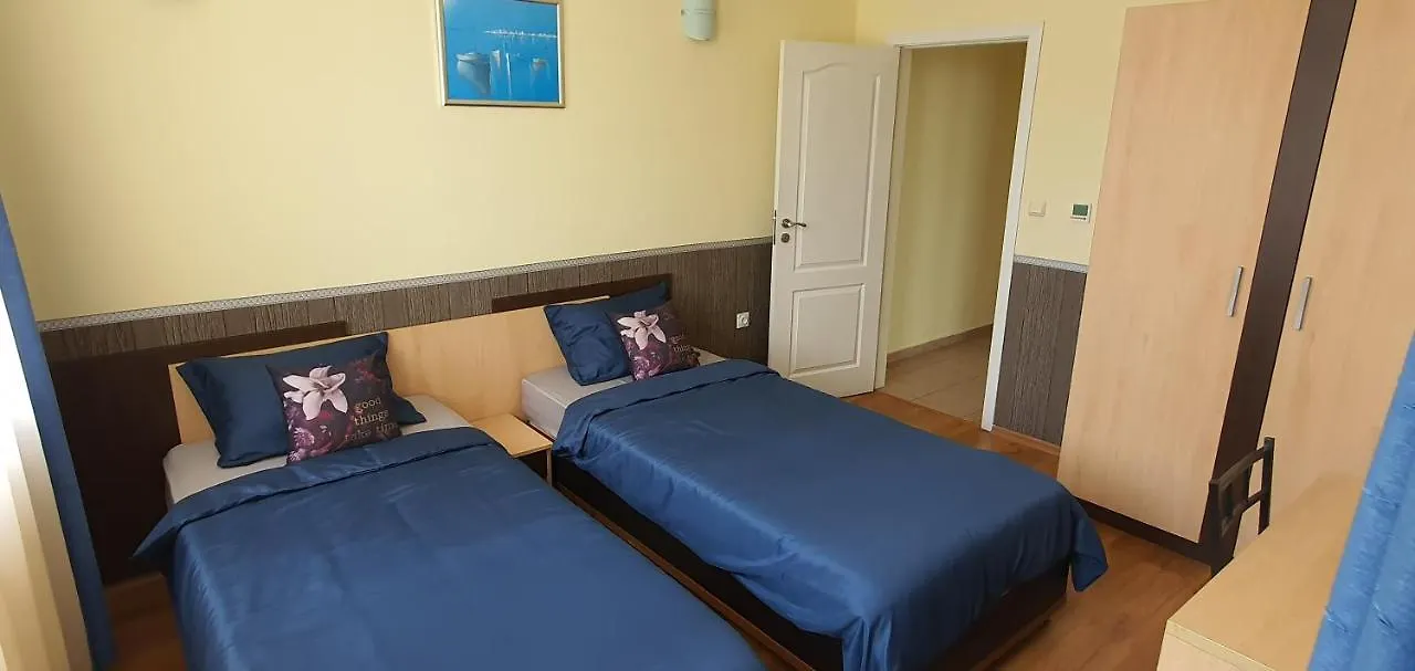 Favorit Aparthotel Slantschew brjag 3*,