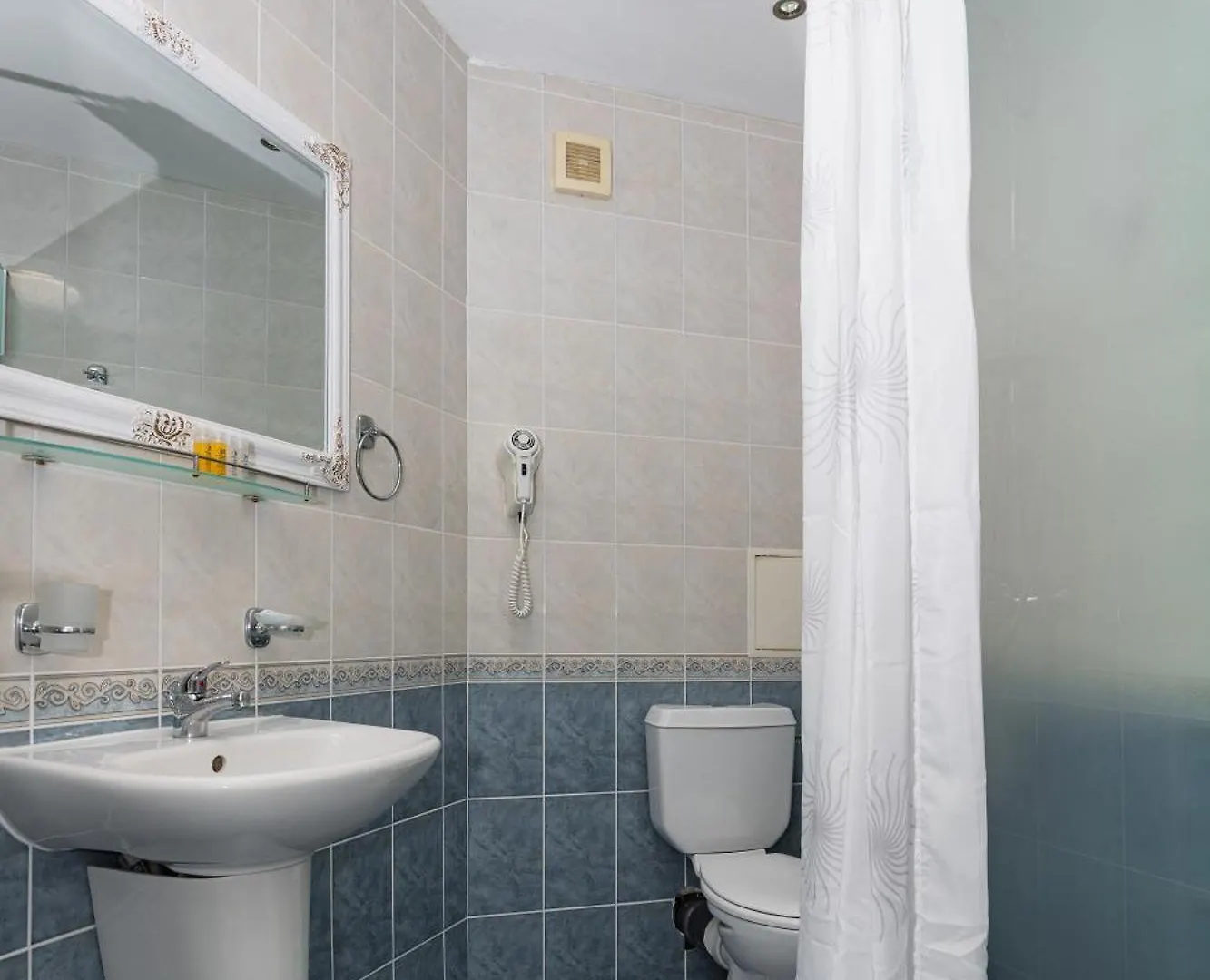 Favorit Aparthotel Sunny Beach 3*,