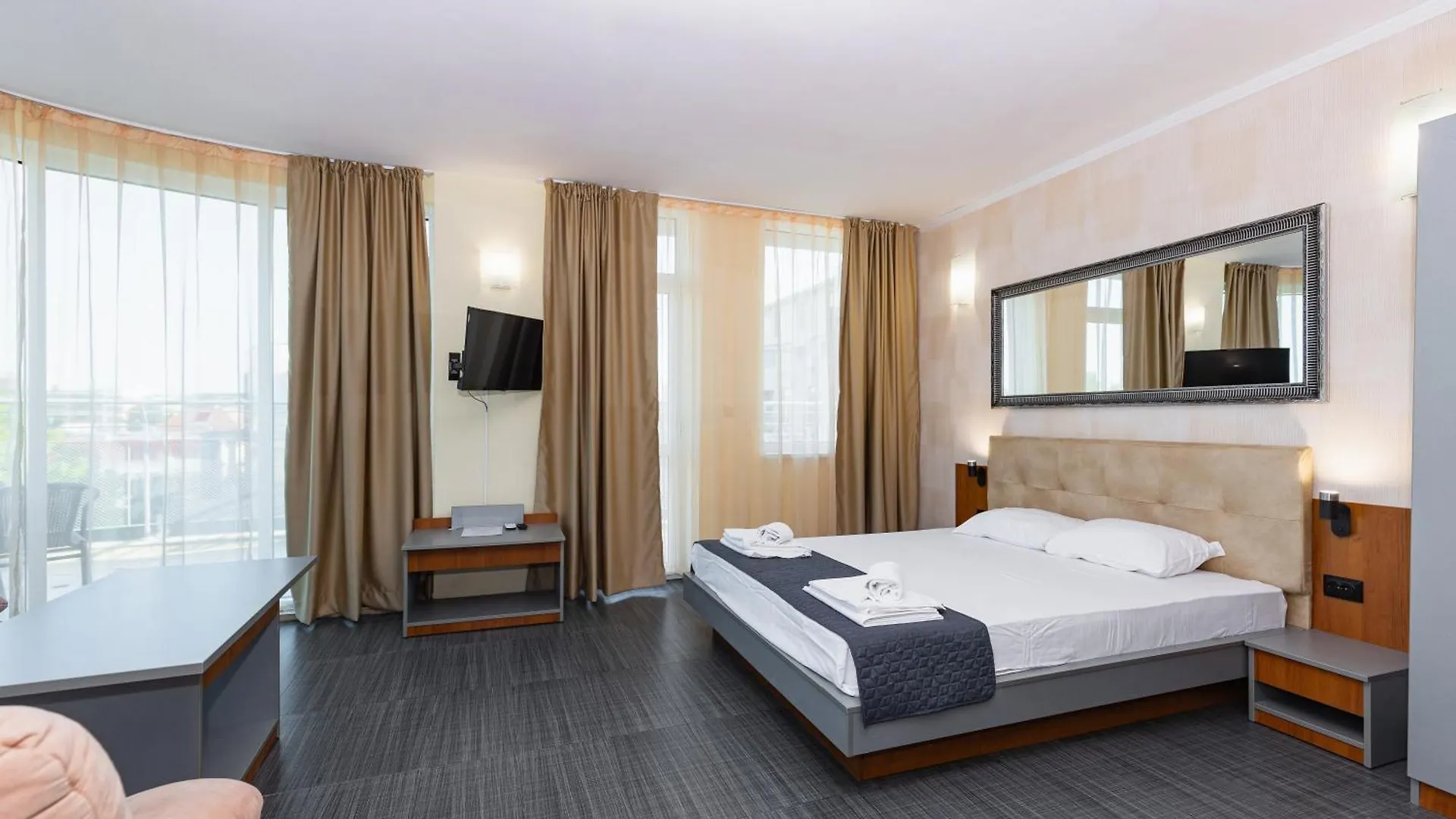 Favorit Aparthotel Sunny Beach