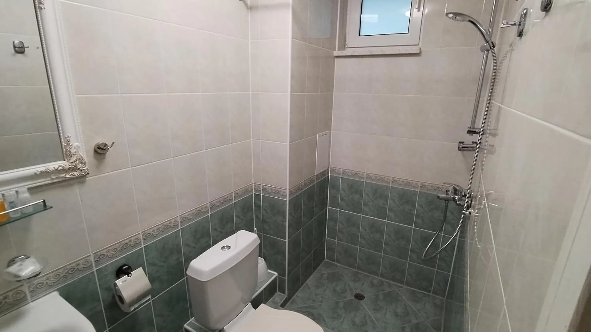Favorit Aparthotel 阳光海滩