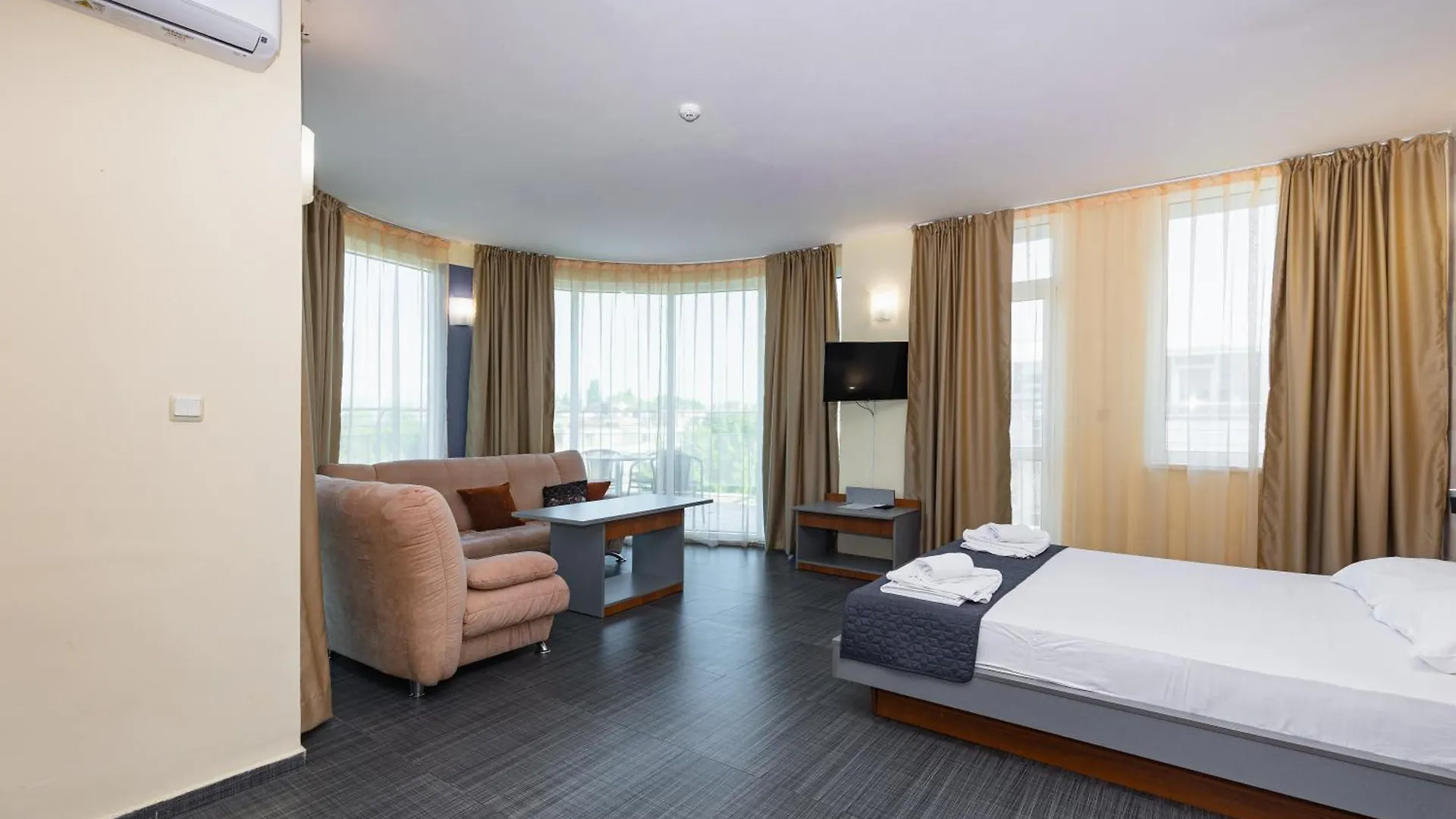 Favorit Aparthotel 阳光海滩 保加利亚